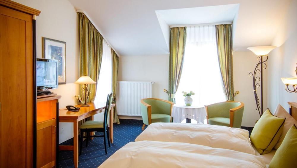 Landhotel Schneider Riedenburg Εξωτερικό φωτογραφία